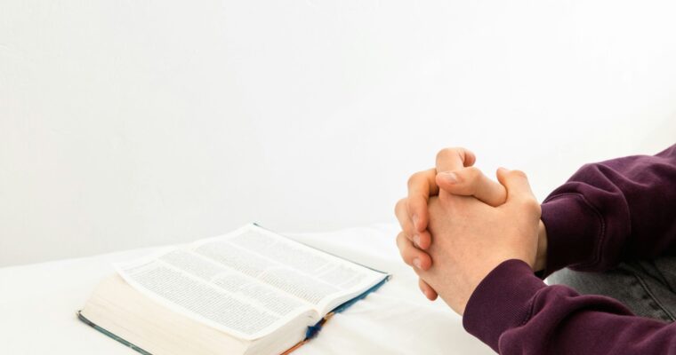 10 Powerful Prayers for Social Prosperity